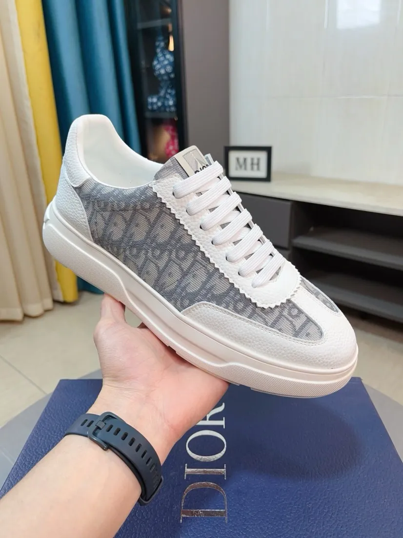 Men's men's shoes 💰420🌹🌹【Dior】Best-selling official website world premiere🔝Men's high-end brand of shoes latest series on the official website: uppers are made of imported cowhide with specially designed fabrics➕mesh breathable lining. Make walking more convenient and comfortable! Compared with the official quality, Midea’s 1:1 replica. Create a fashionable personality to set off your uniqueness! A must-have for trendy men! Classic style. Men's sizes: 38-44.